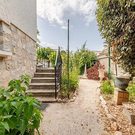 Villa Maison Indépendante 52 M2, Clim, Wifi Et Jardin *